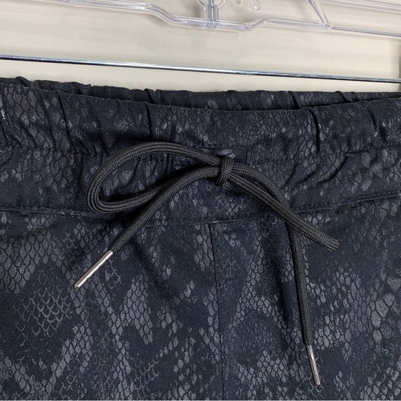 Bevy Flog Shely Black Python Drawstring Pants (Sz 24) Snake Print - Picture 7 of 15